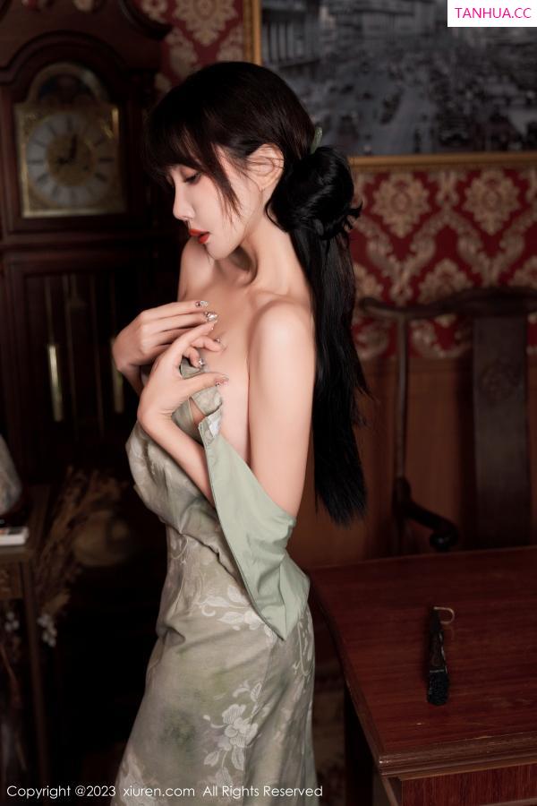 波巧酱  [XiuRen]高清写真图 2023.09.05 No.7337 波巧酱 丝袜美腿第35张图片